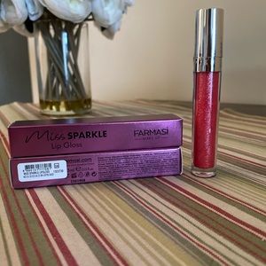 Lip Gloss by Farmasi Make-Up 🐝